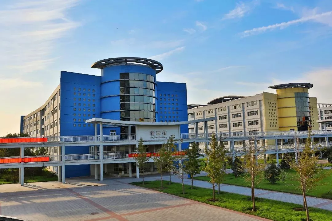 13.学生公寓 (1).JPG 图片