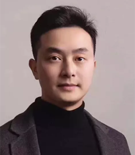 易平丹照片 拷贝.png